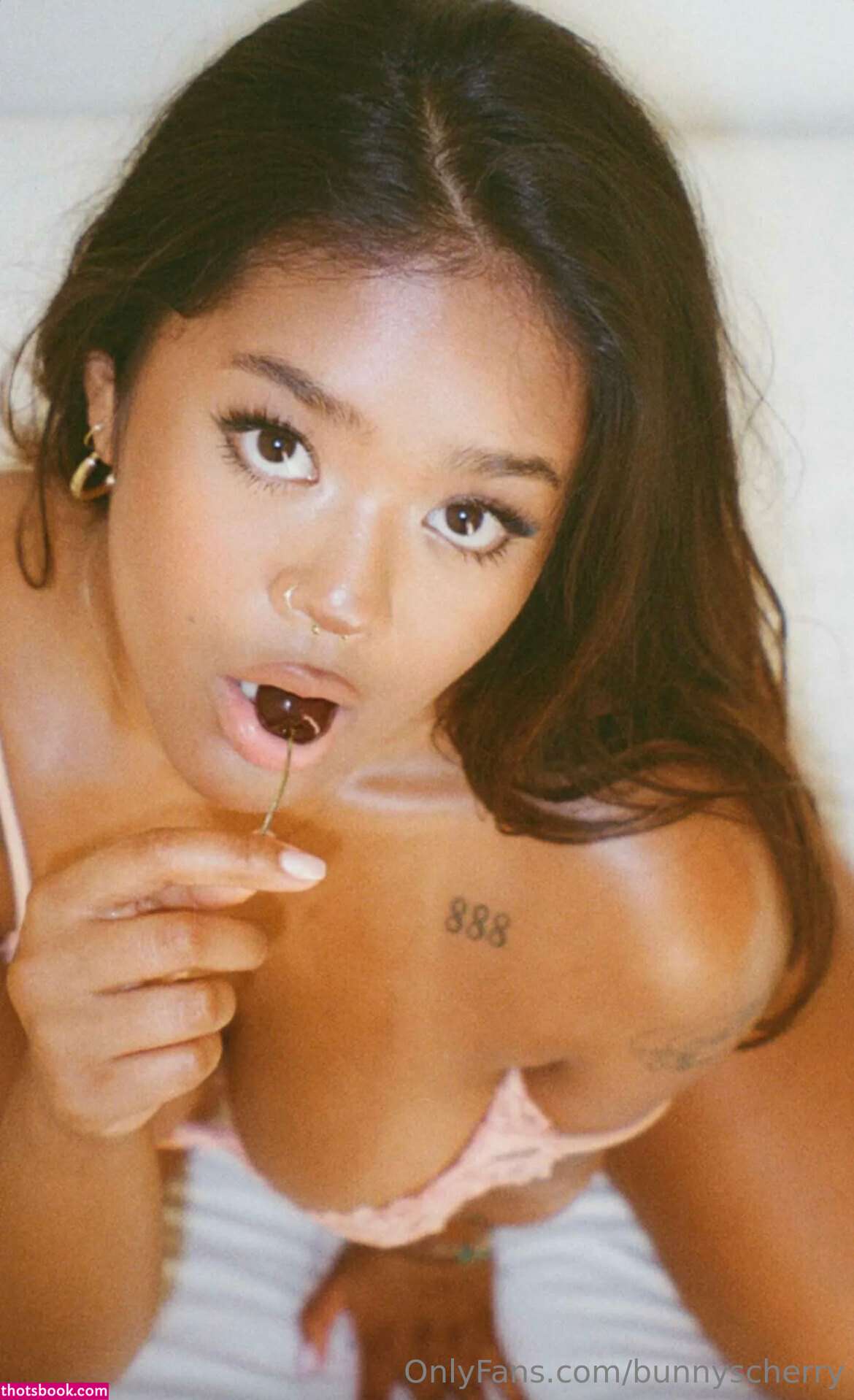 Bunnyscherry Photo #36