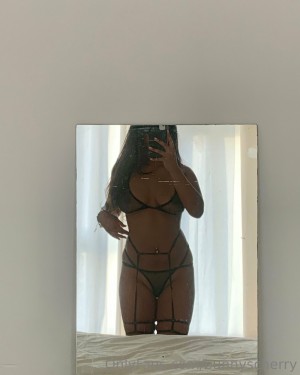 Bunnyscherry Photo #42