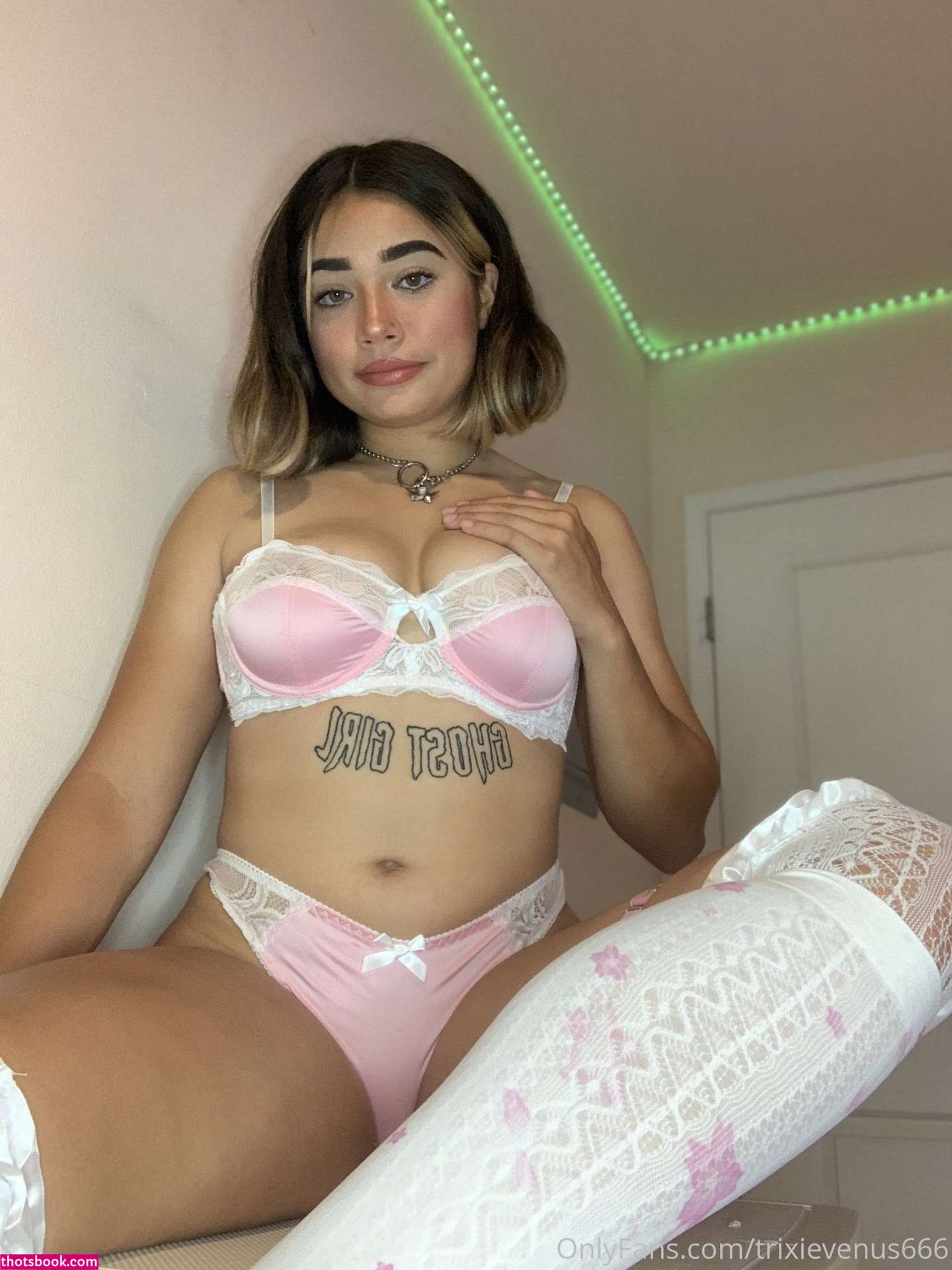 Trixievenus666 Photo #80