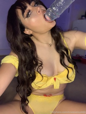 Trixievenus666 Photo #92