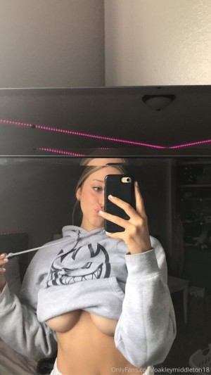 Oakleymiddleton18 Photo #5