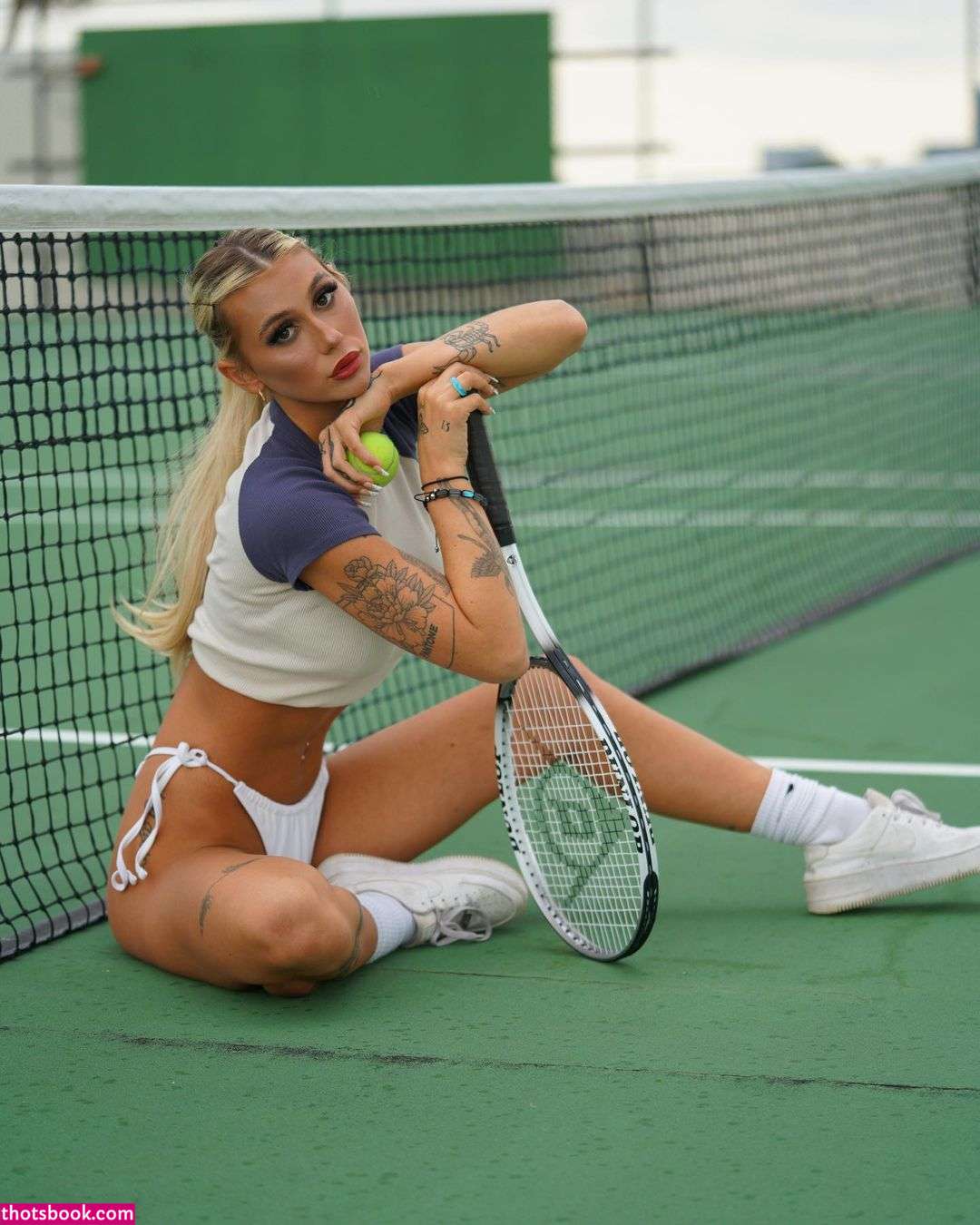 Zoe Consagra Photo #1