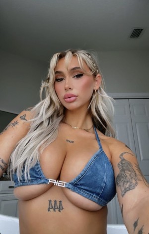 Zoe Consagra Photo #33