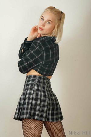 Nikki Hill Photo #15