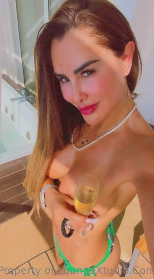 Ninel Conde Photo #24