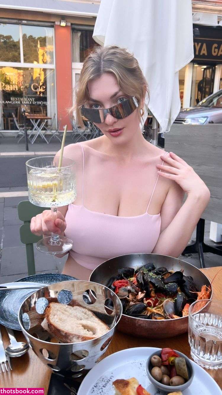 themaralyn Photo #49