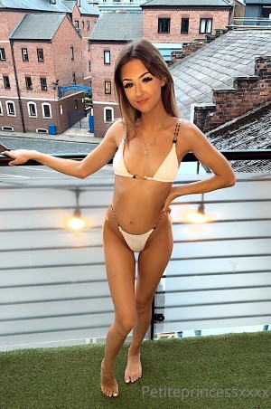 Soph Louise Photo #14