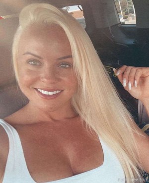 Rahyndee James Photo #69