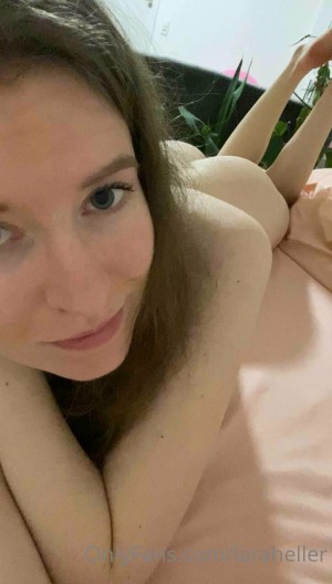 Laraheller Photo #151