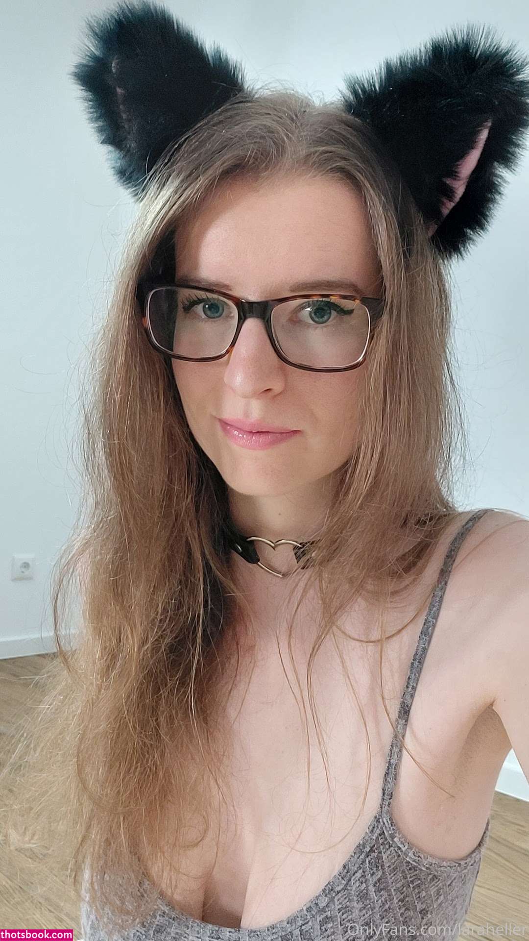 Laraheller Photo #174