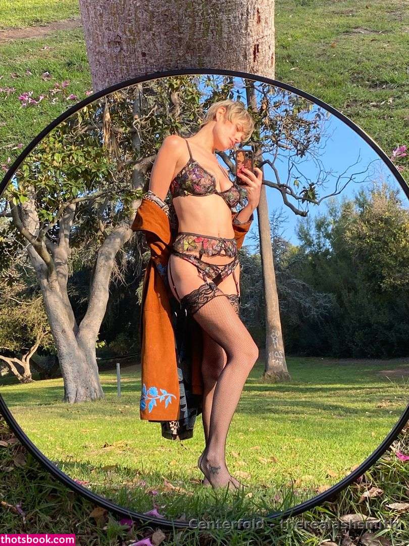 Ashley Smith Photo #26