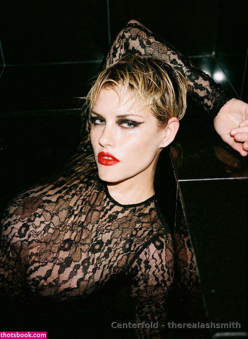 Ashley Smith Photo #27