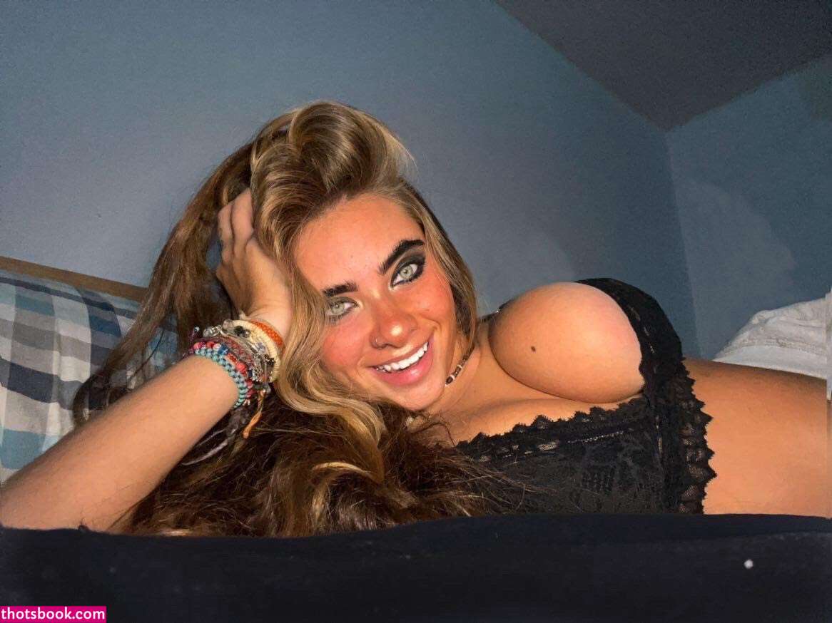 moonwolgirl Photo #48