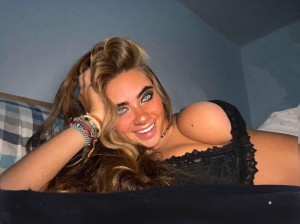 moonwolgirl Photo #48