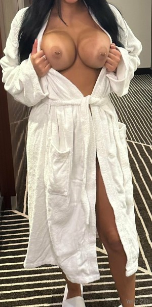 Yeliz Zilli Photo #62