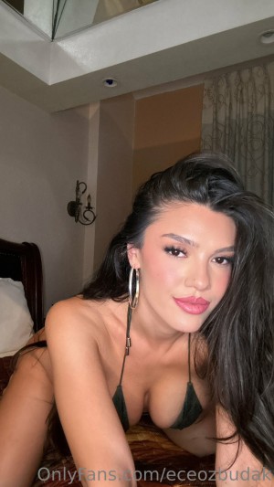 eceozbudak Photo #76