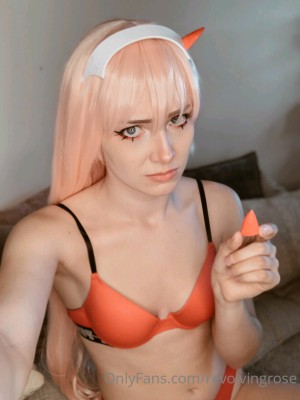 Revolvingrose Photo #2