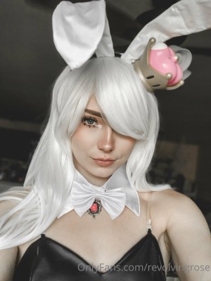 Revolvingrose Photo #20