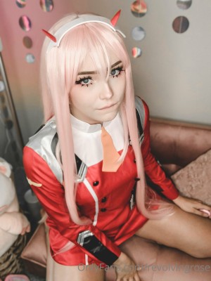 Revolvingrose Photo #69