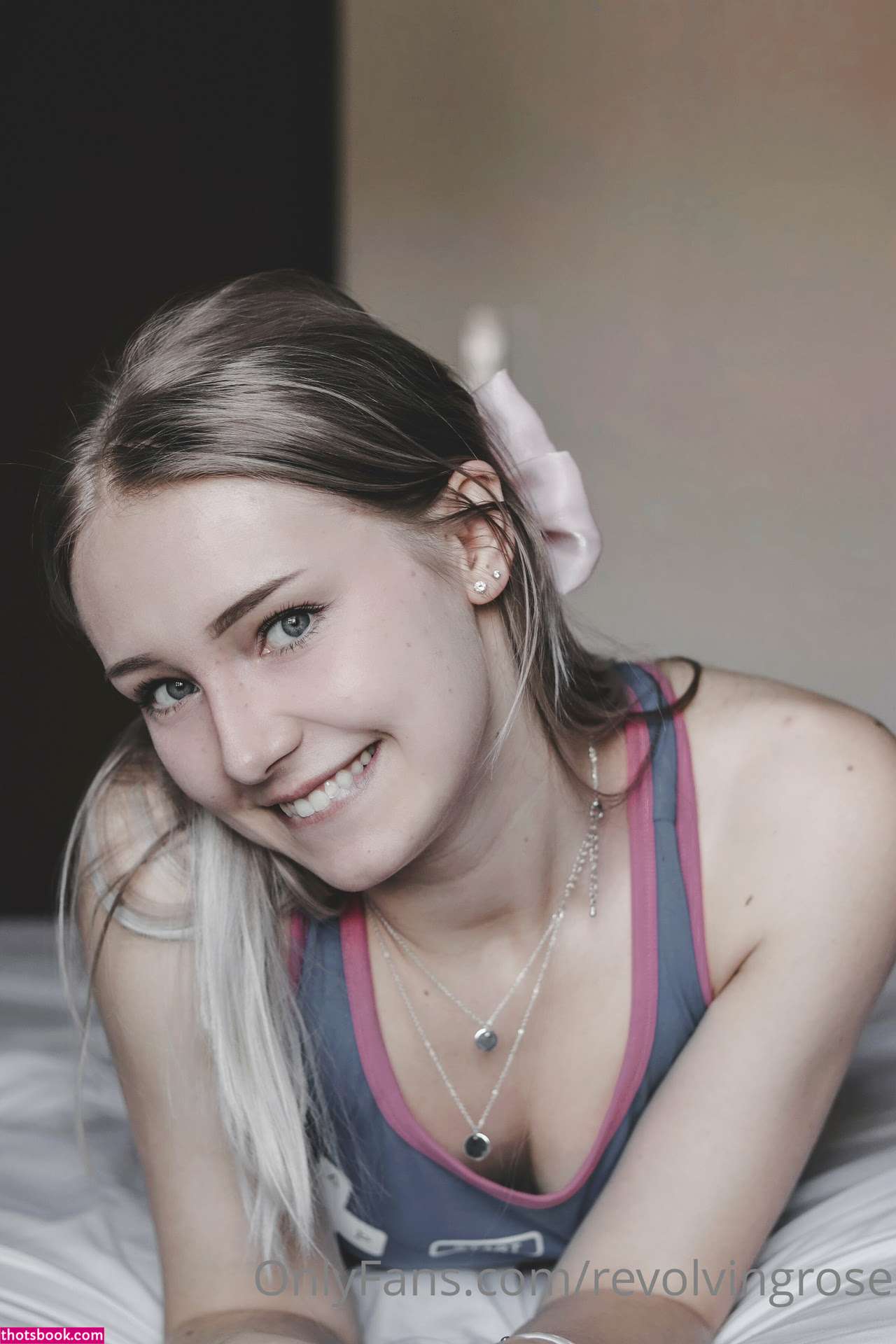 Revolvingrose Photo #229