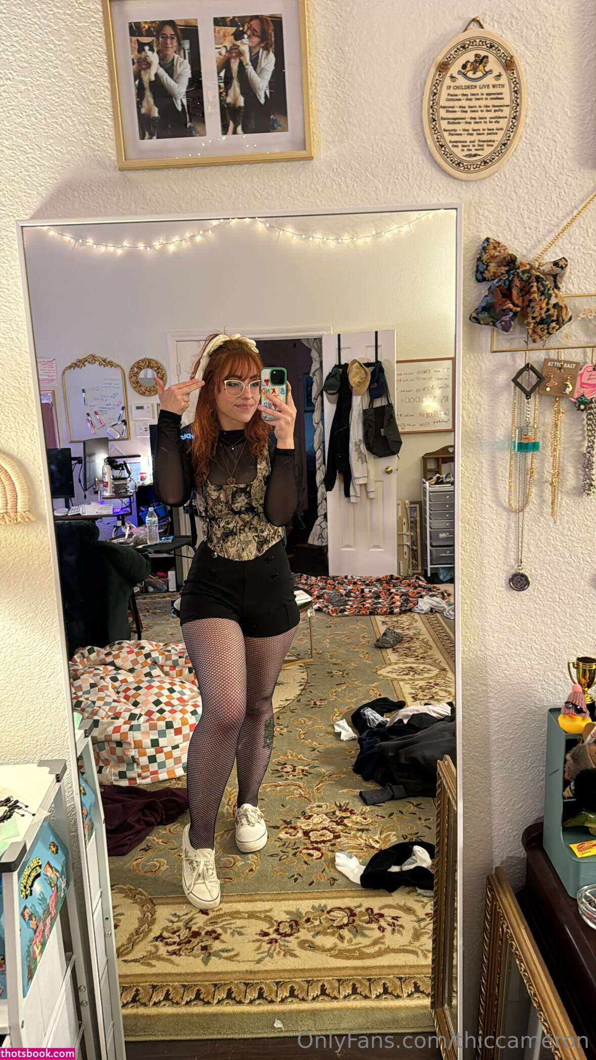 thiccameron Photo #6