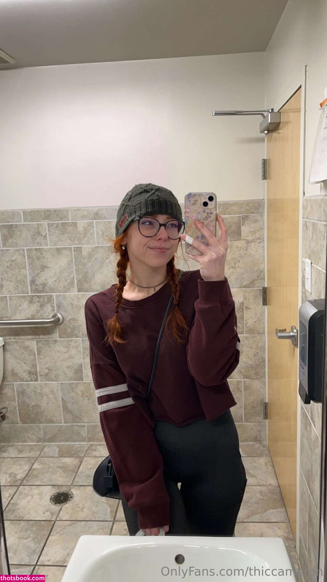 thiccameron Photo #104