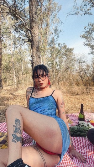 Sailor Gwen Photo #19