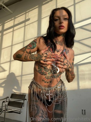 taylorwhitetv Photo #32