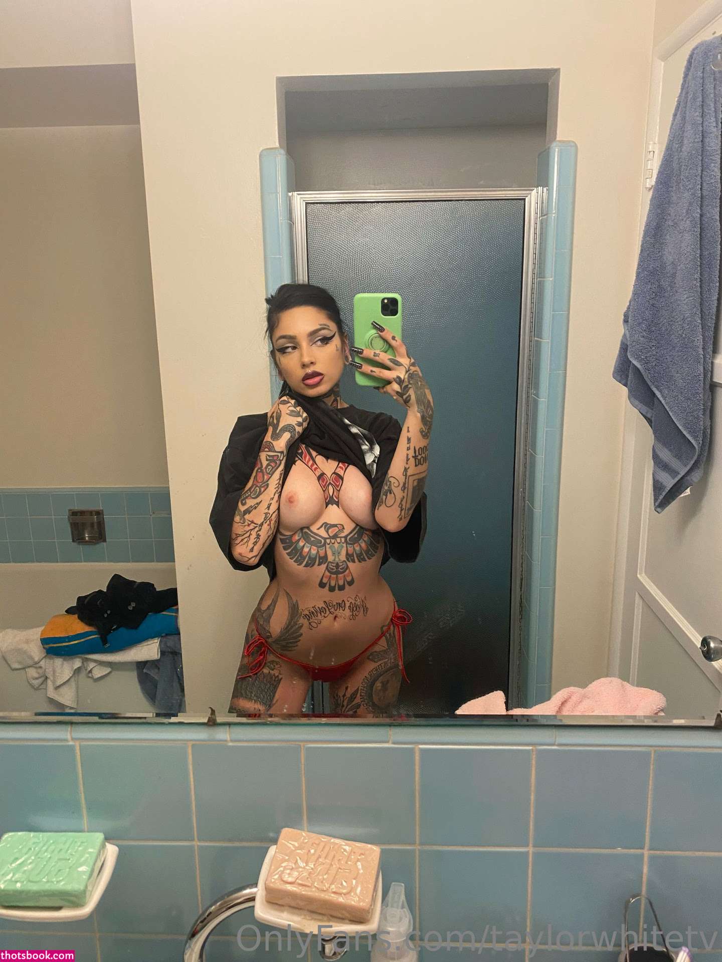 taylorwhitetv Photo #61