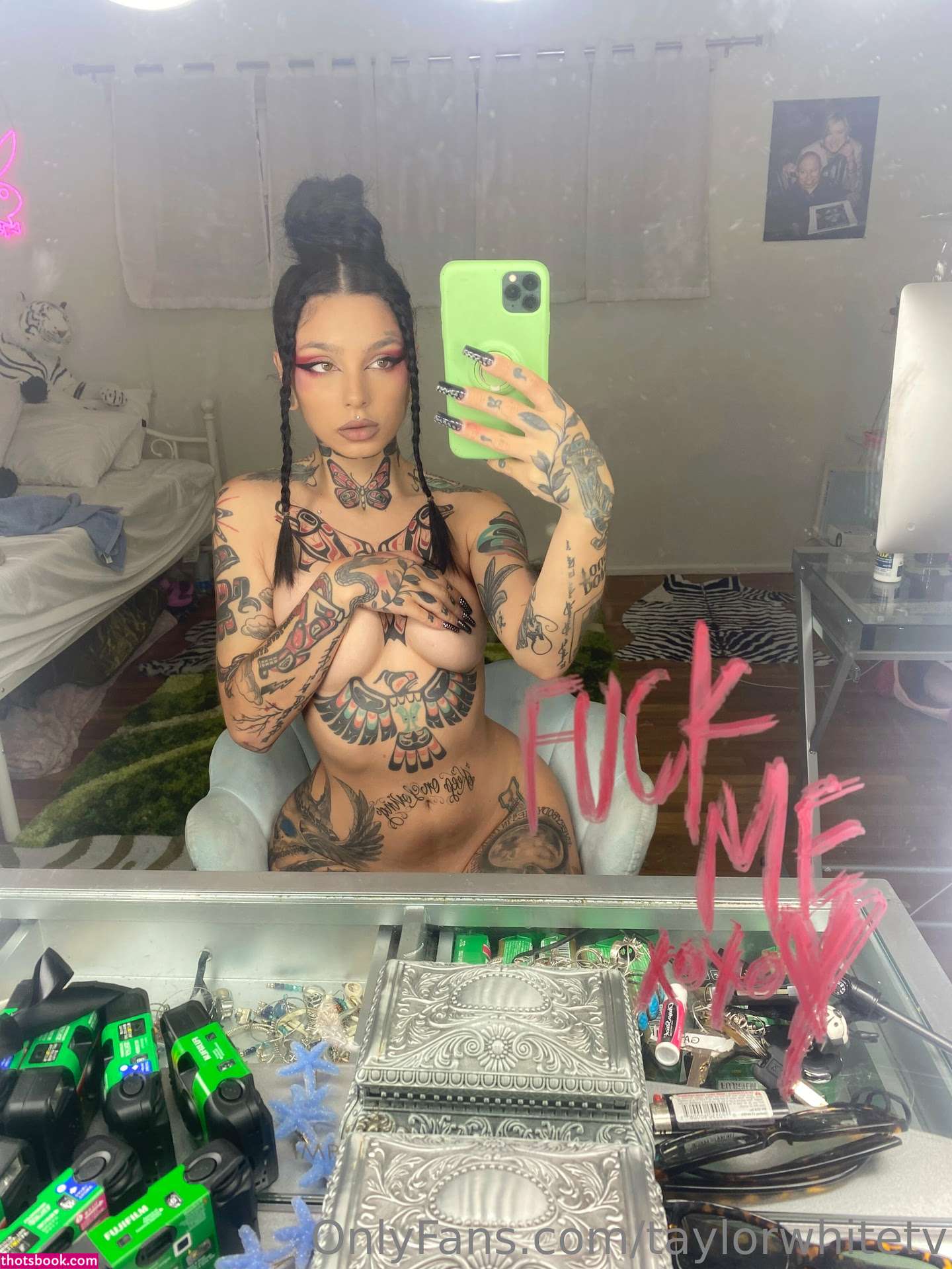 taylorwhitetv Photo #63