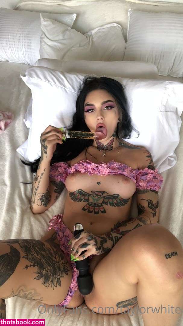 taylorwhitetv Photo #78