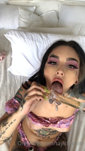 taylorwhitetv Photo #79