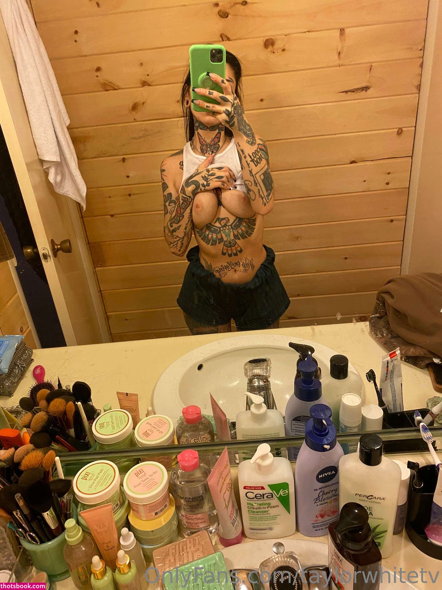 taylorwhitetv Photo #99