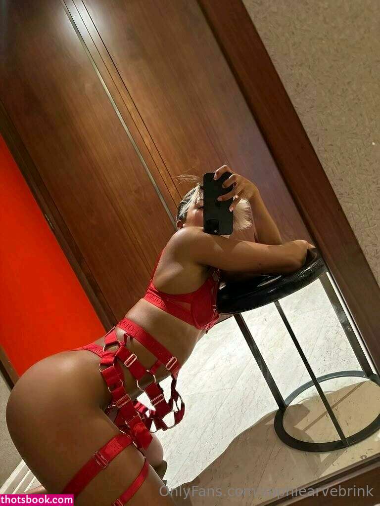 Sophie Arvebrink Photo #3