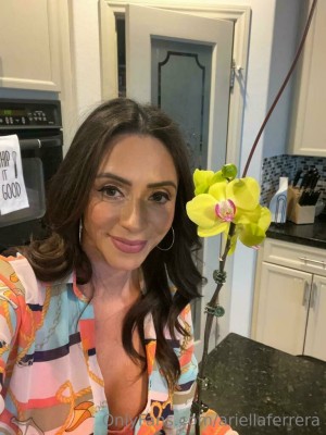 Ariella Ferrera Photo #40