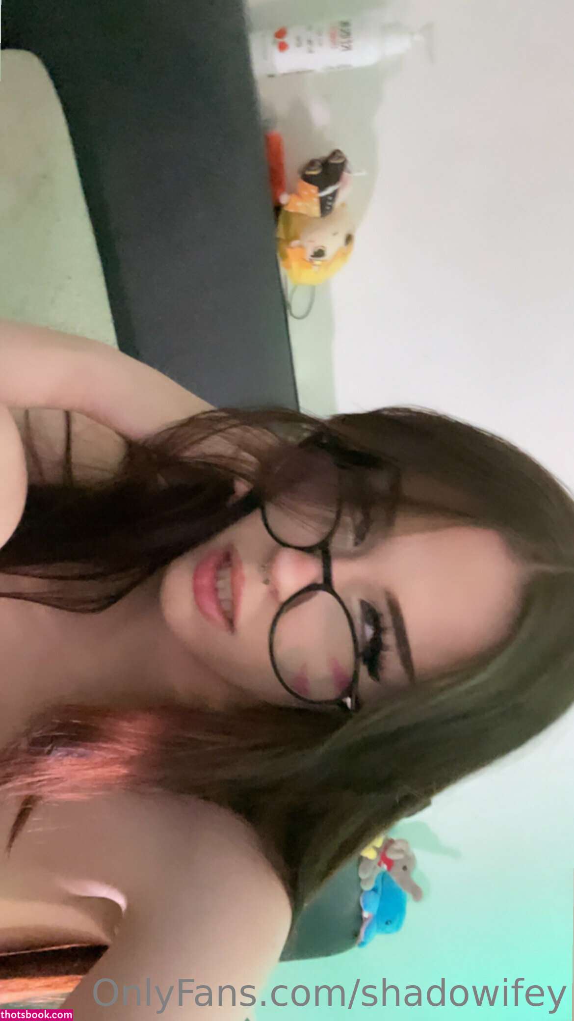 Shadowifey Photo #22