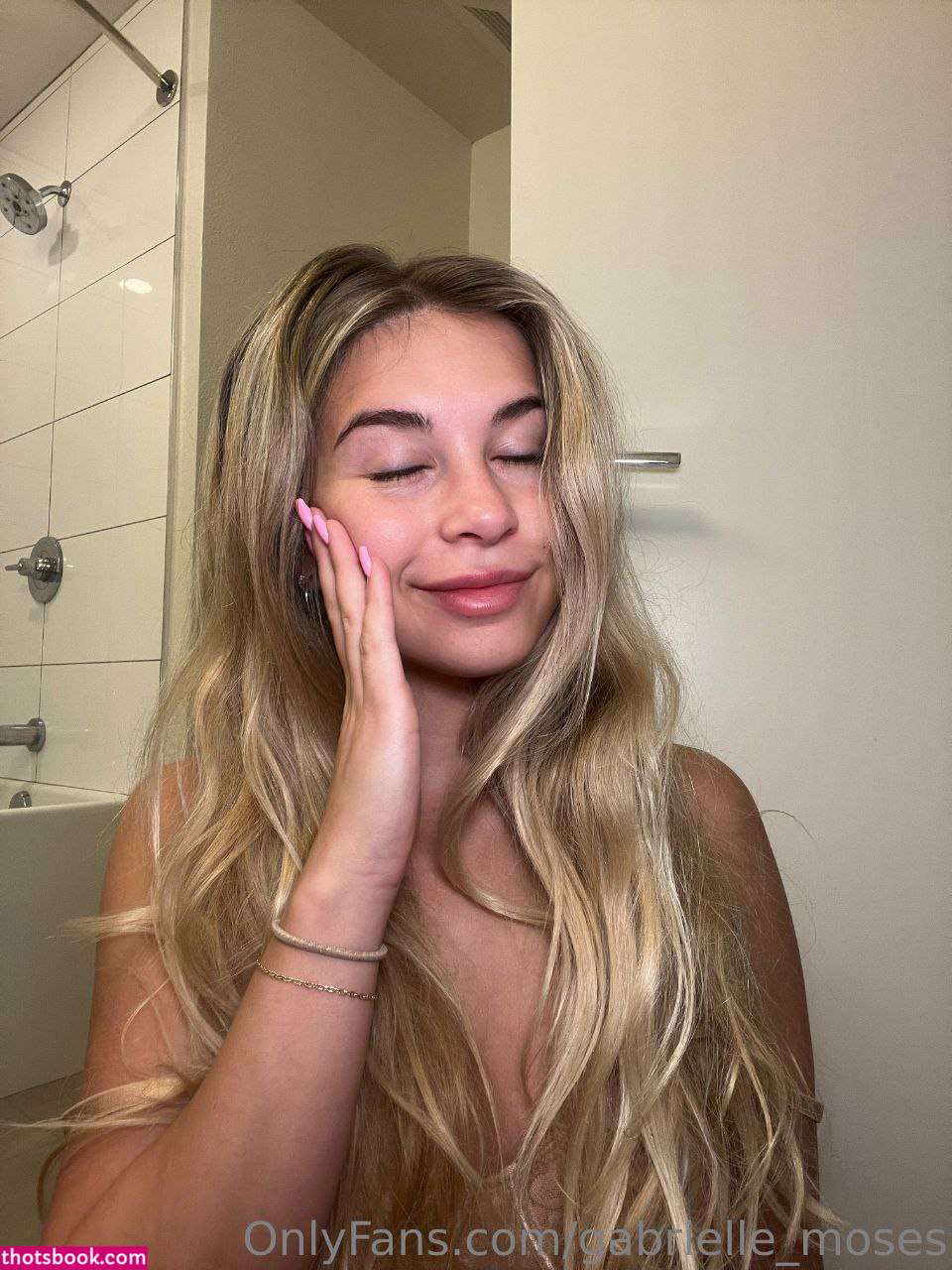 Gabrielle Moses Photo #256