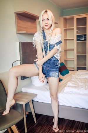 Nikki Hill Photo #131