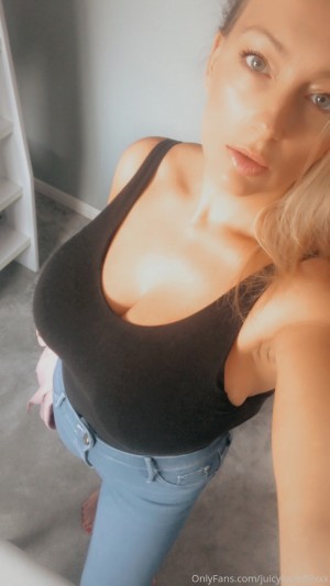 Miss Lucy Photo #104