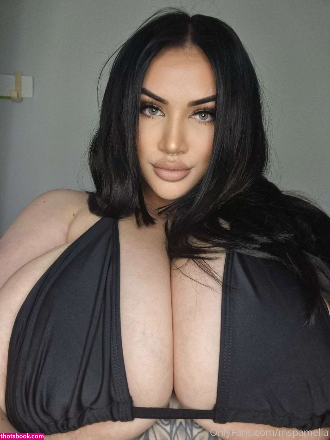 mspamelia Photo #155