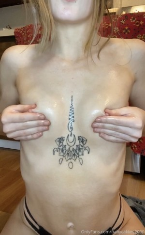 babycakkes2000 Photo #43