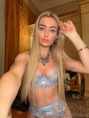 Emily Bellexx Photo #210