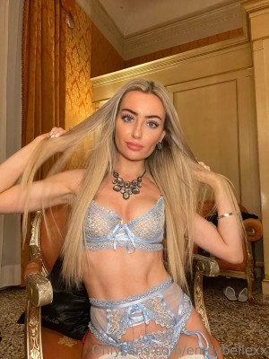 Emily Bellexx Photo #215