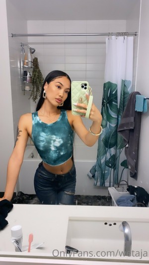 Romanlettuce Photo #79