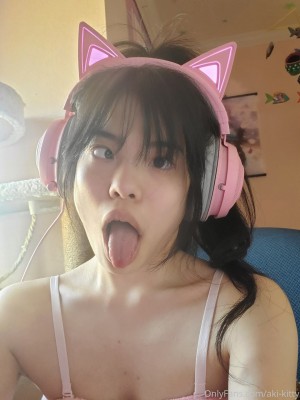 akikitty Photo #129