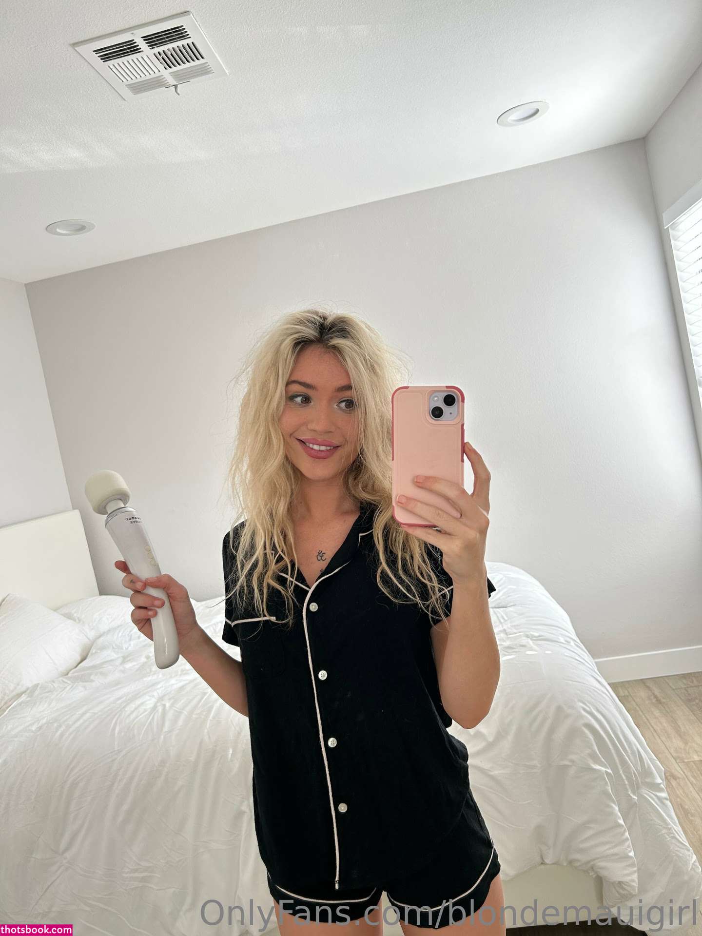 Blondemauigirl Photo #55