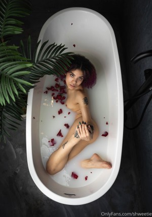 Shweetnlow1 Photo #63