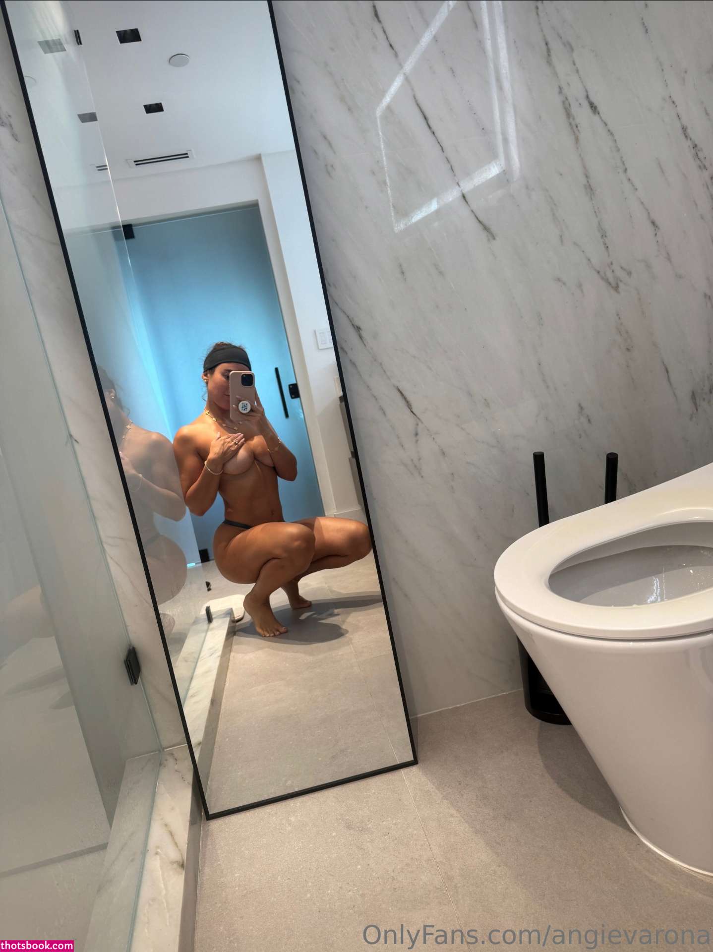 Angie Varona Photo #359