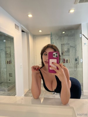 Sophie Mudd Photo #1177