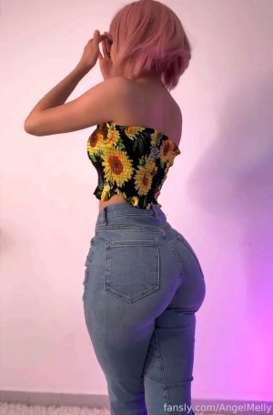 Angelmelly Photo #240